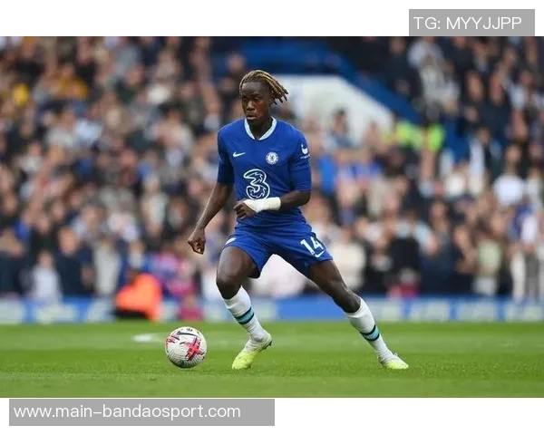 BBC报道罗马希望引进切尔西后卫迪萨西但租借方案面临困难