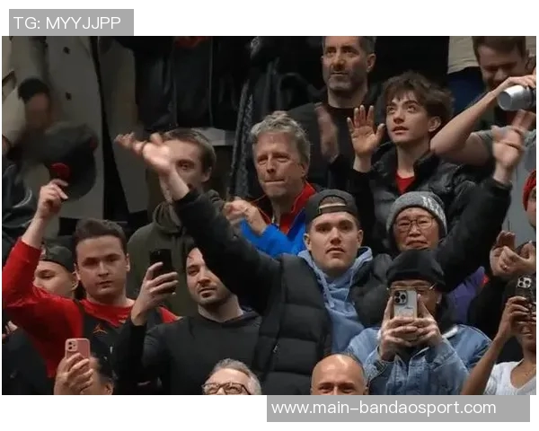 纳斯盛赞猛龙球迷为洛瑞鼓掌的热情氛围令人难忘